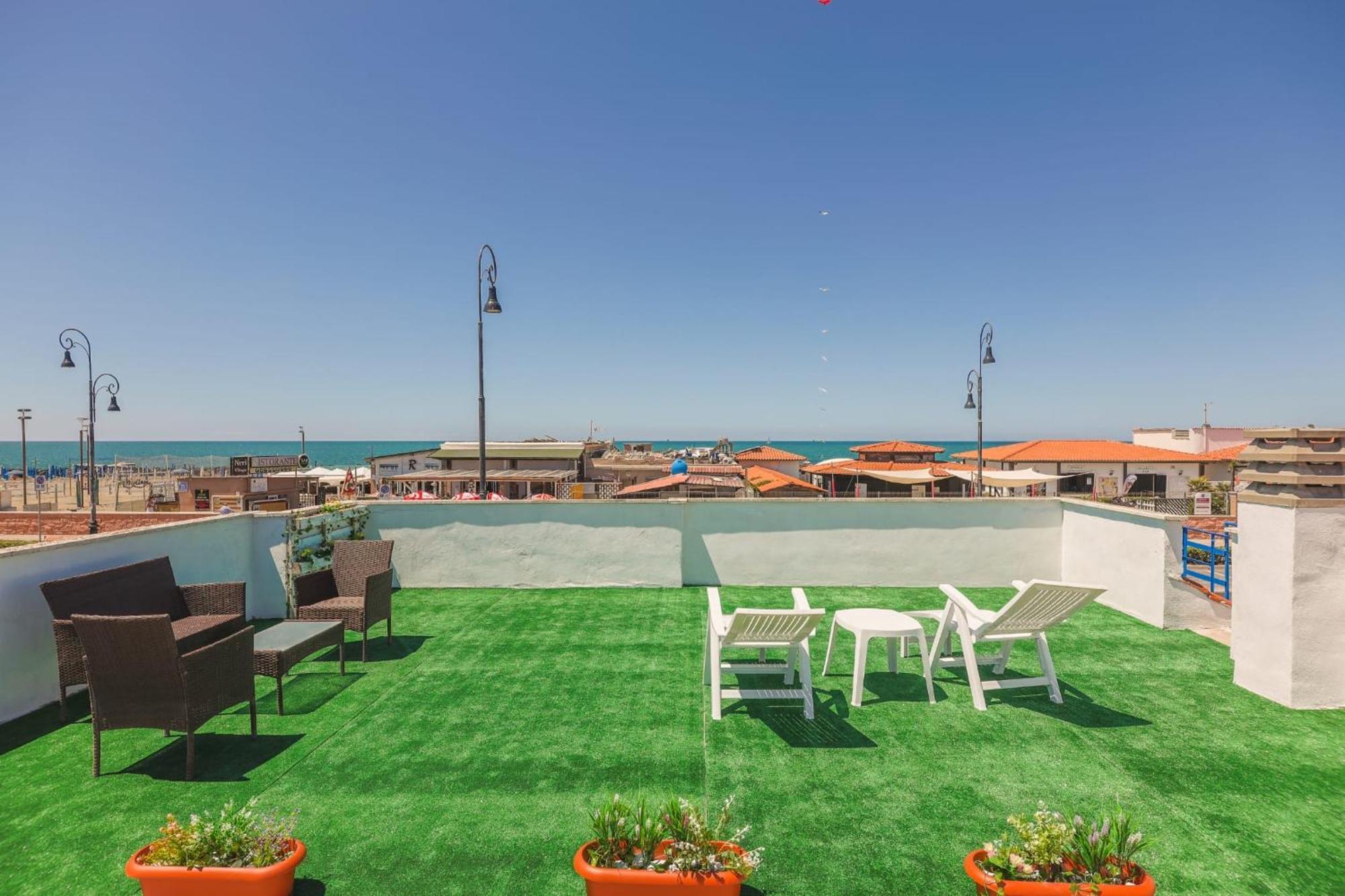 Miramare Fiumicino Bed & Breakfast エクステリア 写真
